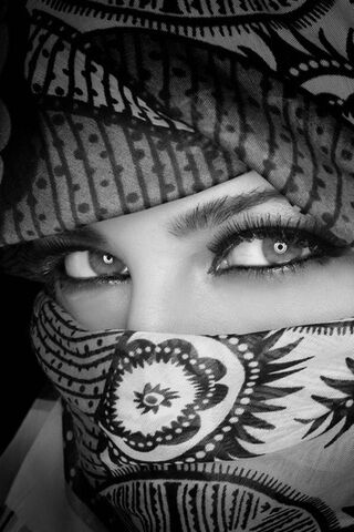 Enigmatic Gaze: The Mys..
