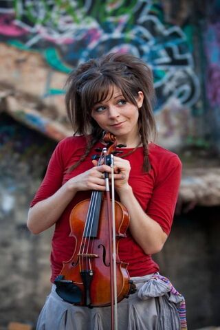 Lindsey Stirling: The Dancing Violinist 🎻✨