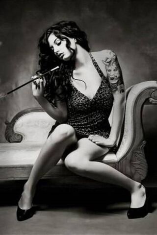 Vintage Glamour: A Modern Muse