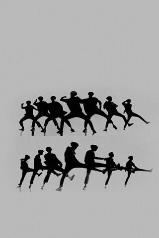 Dynamic Moves of BTS! 🎶✨