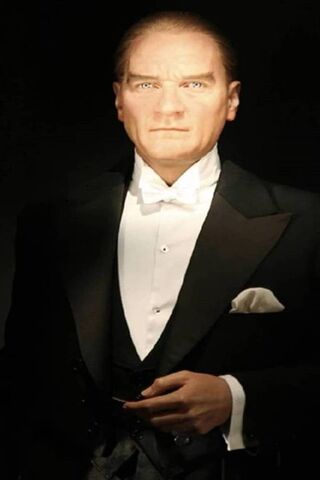 The Visionary Leader: Atatürk in Focus