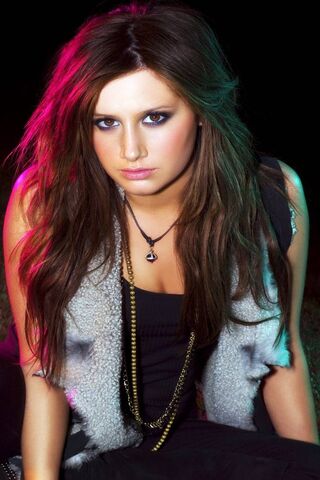 Glamorous Vibes: A Star in the Spotlight ✨