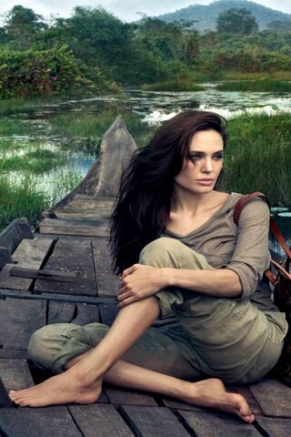 Serenity on the Water: Angelina's Tranquil Escape