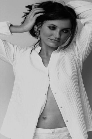 Timeless Elegance: A Glimpse of Grace