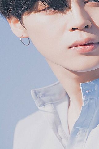 Charming Elegance: A Glimpse of Park Jimin