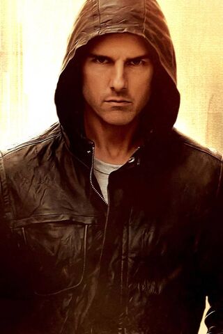 The Mysterious Hero: Unmasking the Action Star 🎬🕵️