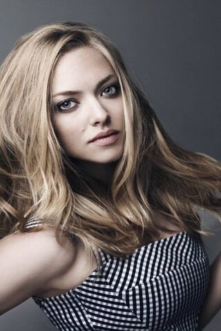 Captivating Charm: The Allure of Amanda Seyfried