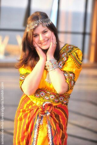 Radiant Elegance: The Spirit of Kabyle Culture 🌼✨