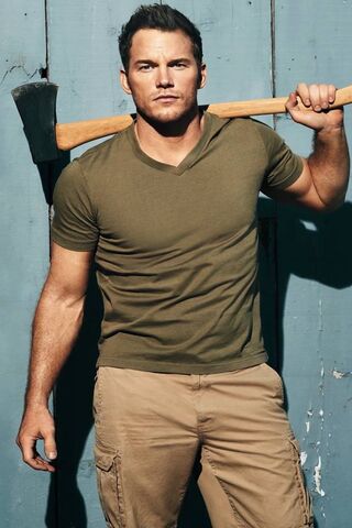 Pratt's Power: The Lumberjack Look 🪓💪