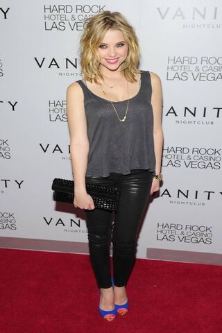 Chic Night Out: Ashley Benson at Vanity Nightclub 🎉