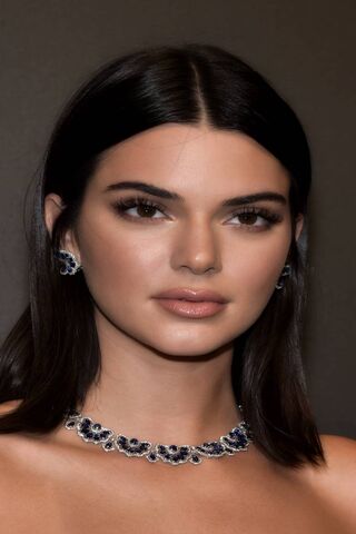 Elegance Personified: A Glimpse of Glamour