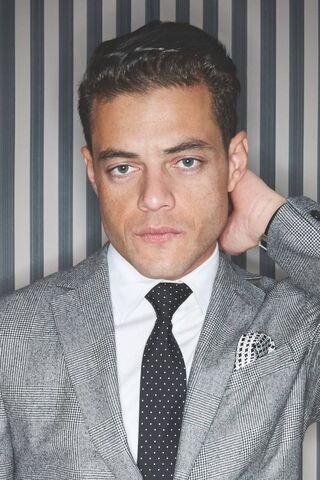 Dapper Elegance: A Glimpse of Rami Malek