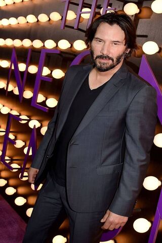 The Charismatic Star: Keanu Reeves at the Premiere