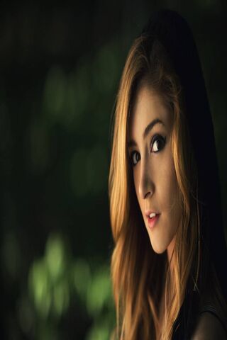 ChrissyCostanza Wallpaper  Download to your mobile from PHONEKY