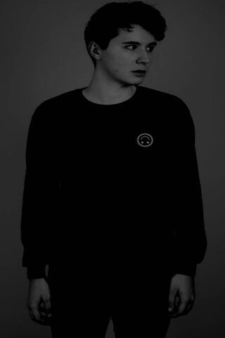 Shadows of Howell: A Portrait in Darkness