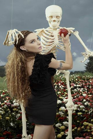 Belinda's Enigmatic Embrace 🍏💀