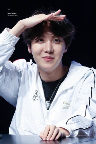 J-Hope's Charismatic Fansign Moment! 🌟