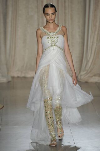 Ethereal Elegance: Cara Delevingne on the Runway ✨