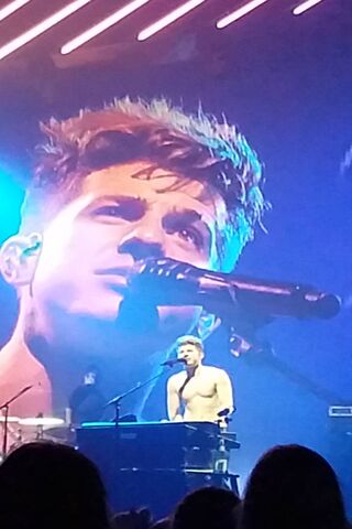 Charlie Puth: A Night of Melodies 🎤✨