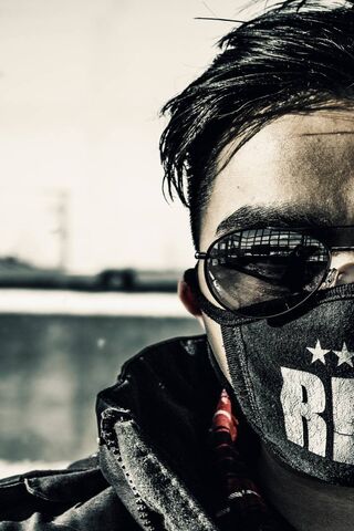 Urban Edge: The Clout Vibe