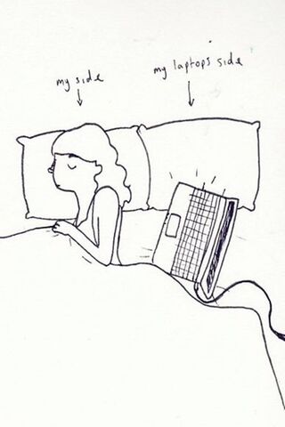 Tech-Savvy Snooze: The Laptop Bed Buddy