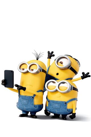 Minion Selfie Fun! 📸😄