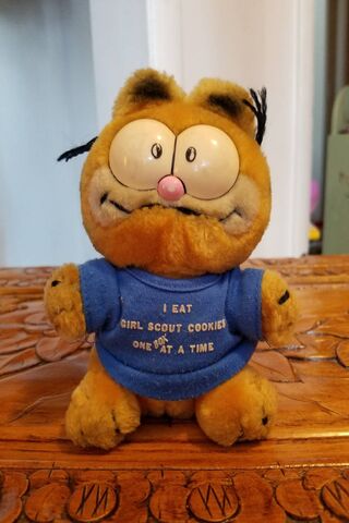 Cookie Monster Cuddles 🍪