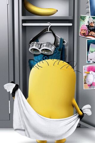 Minion Mischief in the Locker! 🍌😄