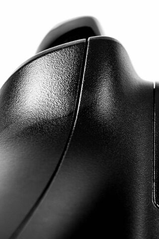The Power of Play: Xbox One Controller Up Close 🎮✨