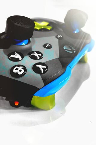 Gaming Glory: The Almost Elite Controller 🎮✨