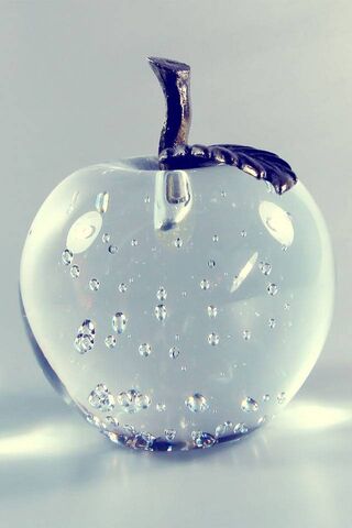 Crystal Clear Delight: The Apple of Elegance 🍏✨