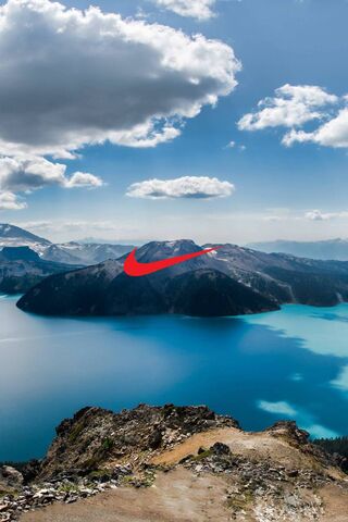 Nike Cliff: Where Adventure Meets Inspiration 🌄👟