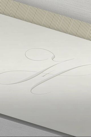 Elegant Simplicity: The Huawei Logo