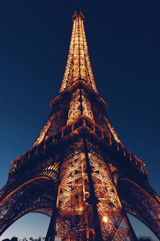 Ейфелева вежа Париж