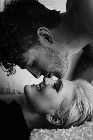 Intimate Moments of Lov..
