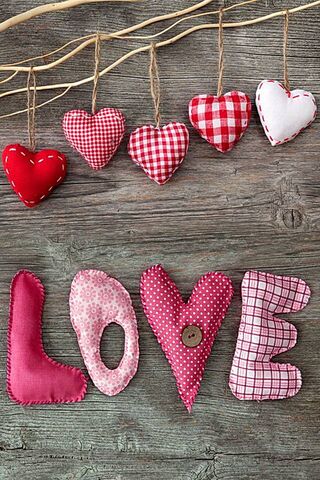 Crafted with Love: Heartfelt Decor ❤️