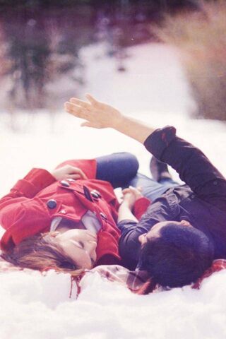 Cozy Moments in the Sno..