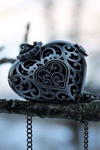Heartfelt Memories: The Love Pendant