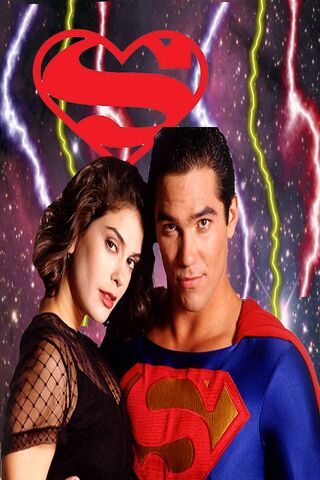 Super Love: The Dynamic Duo of Metropolis! ❤️