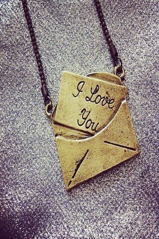 Heartfelt Message in a Pendant 💌