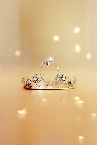 Royal Sparkle: The iPho..