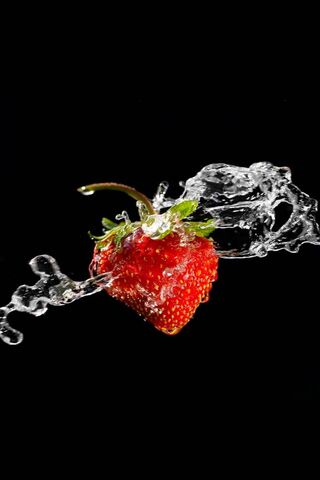Juicy Splash: The Essence of Strawberry Quality 🍓💦