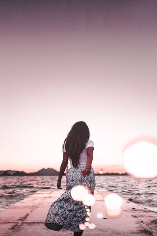 Chasing the Sunset 🌅✨