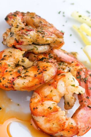 Savory Garlic Herb Shrimp Delight 🍤✨