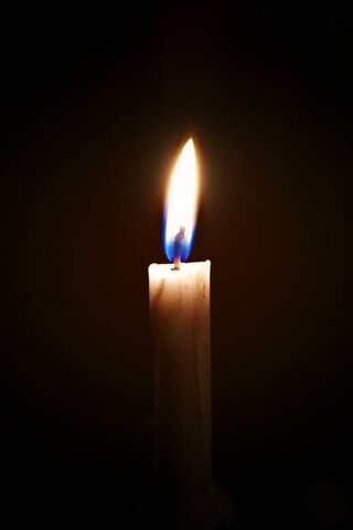 蜡烛在黑暗中