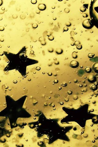 Golden Dreams: A Bubbly Starry Night ✨🍾