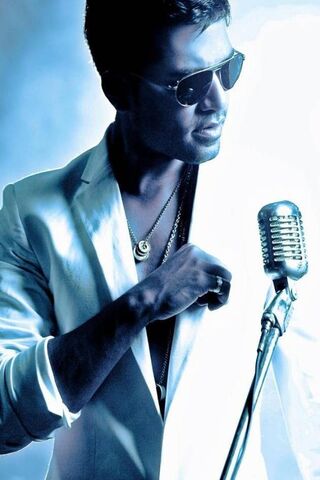 Simbu's Heartfelt Serenade 🎤❤️