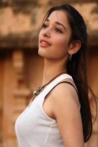 Tamanna: A Glimpse of Grace 🌟