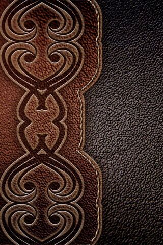 Elegant Leather Craftsmanship 👜✨