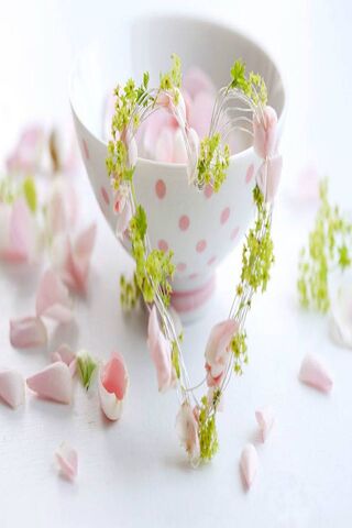 Heartfelt Elegance: A Floral Embrace 🌸❤️